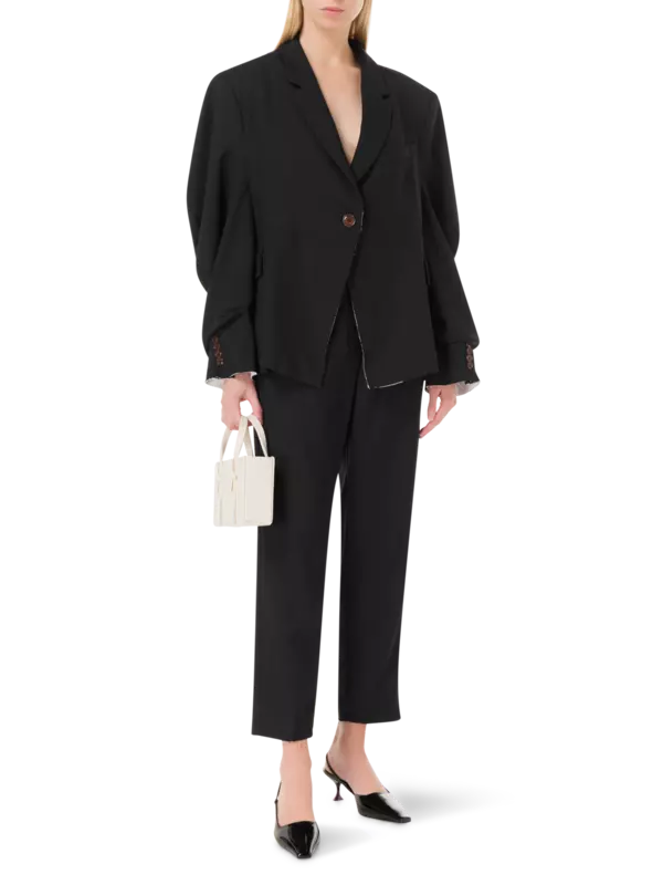 بنطال من الصوف بقصة أرجل مستقيمة