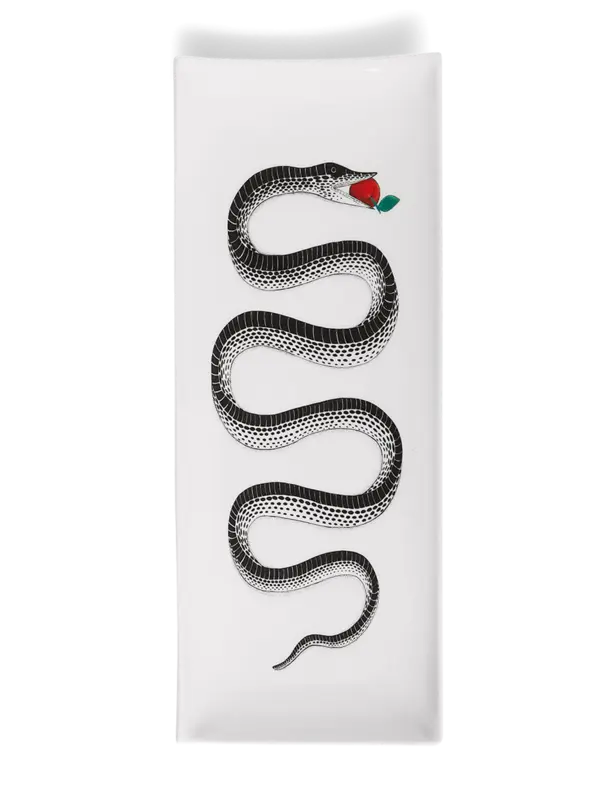 /original/P42Y018_FORN_Blackwhite_1.png_convert-600x800