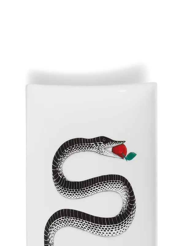 /original/P42Y018_FORN_Blackwhite_4.png_convert-600x800