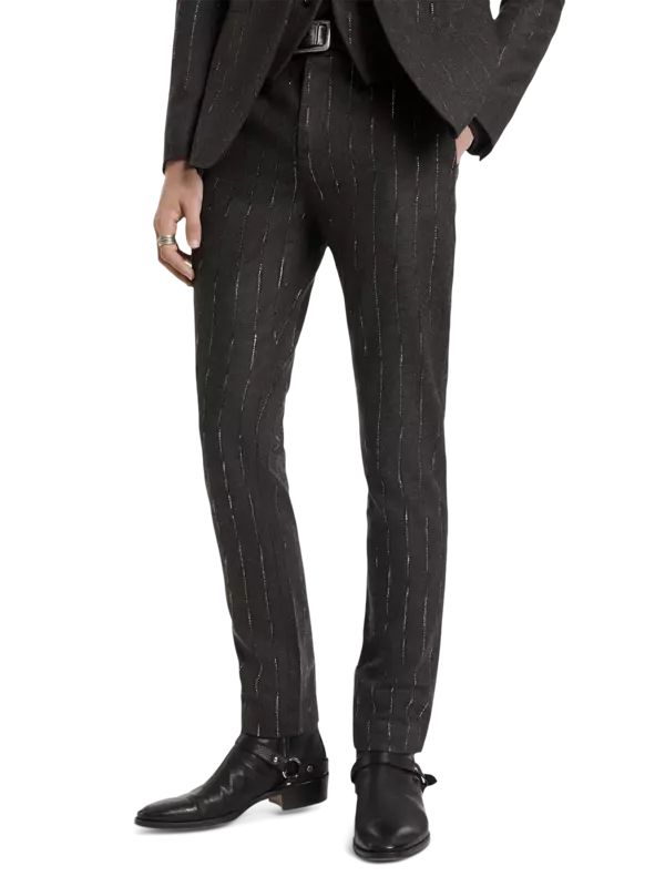 بنطال ميرسر بقصة ضيقة