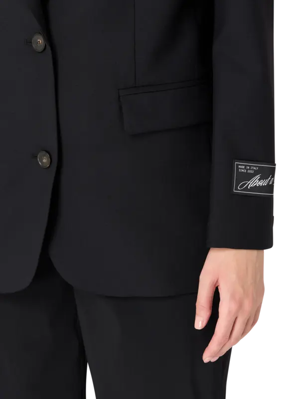 /original/P5WZ23_ERCA_Y69-0 NERO_5.png_convert-600x800