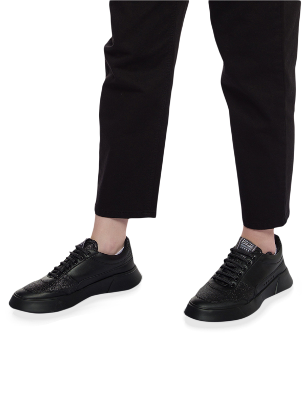 Low-Top Monochrome Sneakers with Chunky Rubber Soles