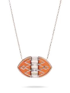 قلادة أمارا مرصعة بالألماس ومصنوعة من الذهب الأبيض عيار 18 قيراط