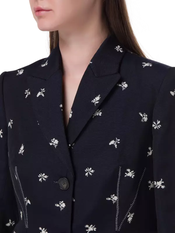 بليزر من قماش الجاكار بتصميم مكشكش مزين بزهور صغيرة