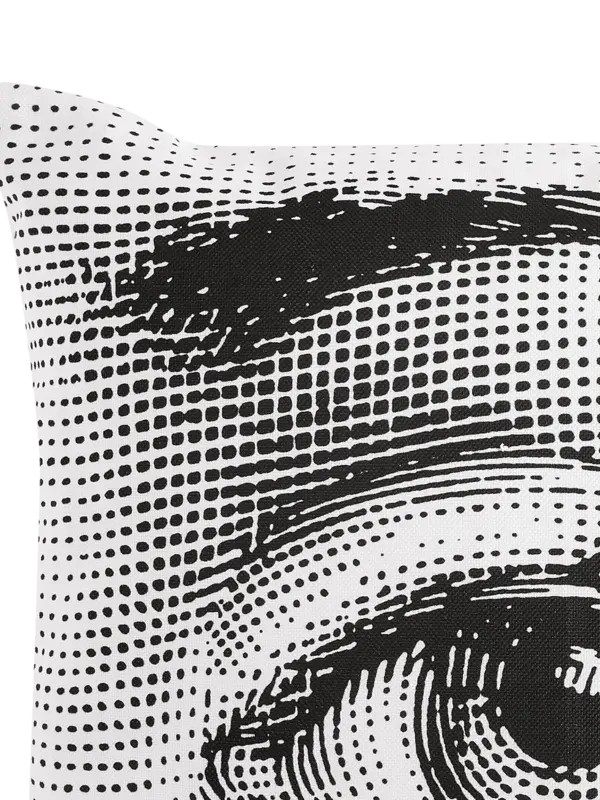 /original/PILLTV008_FORN_BlackWhite_3.png_convert-600x800