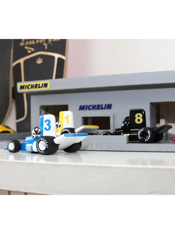 /original/PL-VF30_PLFR_Black_6.png_convert-600x800