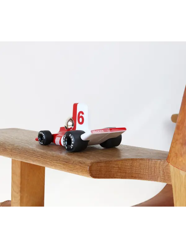 /original/PL-VF30_PLFR_Red_2.png_convert-600x800