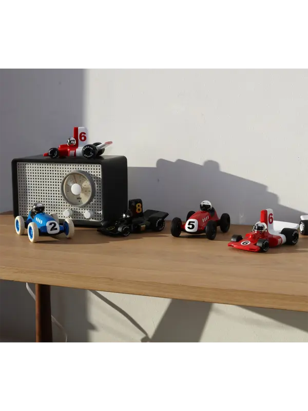 /original/PL-VF30_PLFR_Red_7.png_convert-600x800