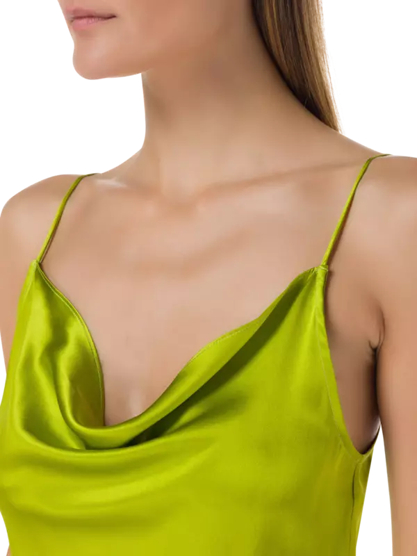 بلوزة منسدلة بدون رباط