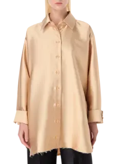 قميص كبير الحجم بأكمام طويلة