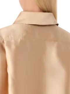 قميص كبير الحجم بأكمام طويلة