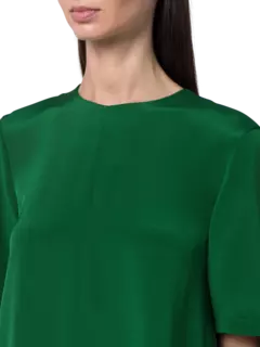 فستان بتصميم تيشيرت من الحرير من 4 طبقات