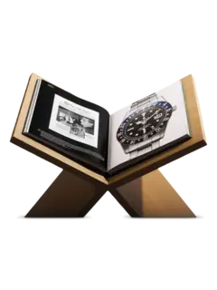 حامل كتب ألور من الإيبوني