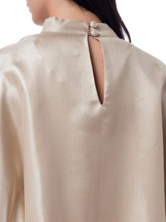 Stand collar caftans w/ embroidery on sleeve