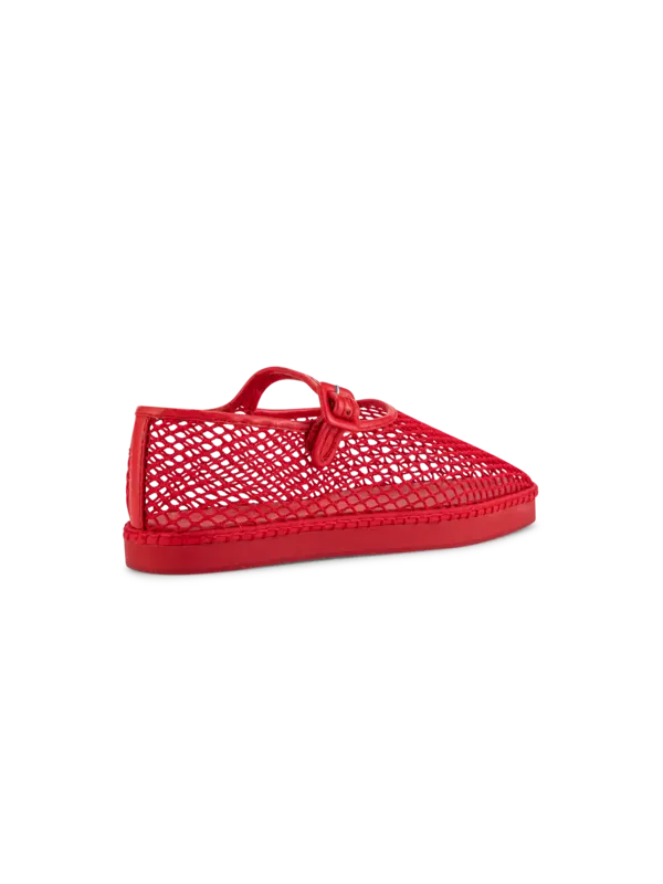 /original/RITA_LORA_Red_4.png_convert-600x800