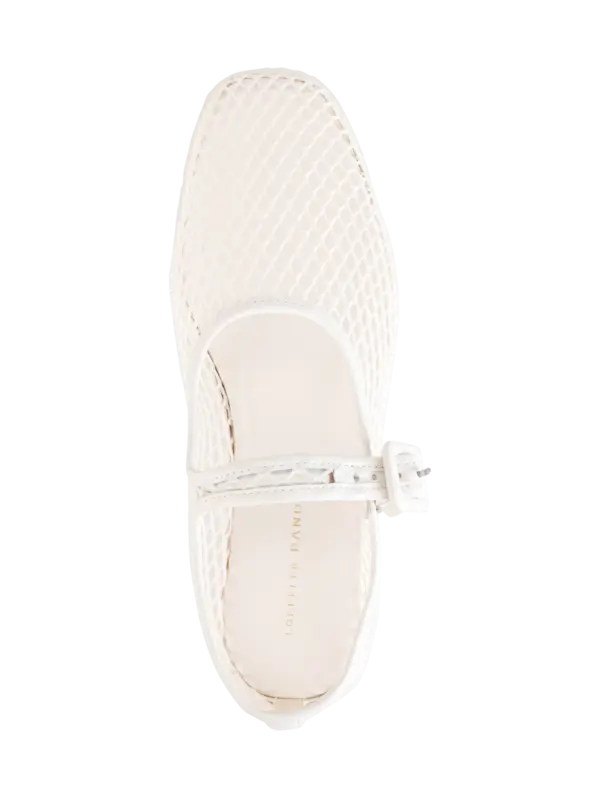 /original/RITA_LORA_White_5.png_convert-600x800