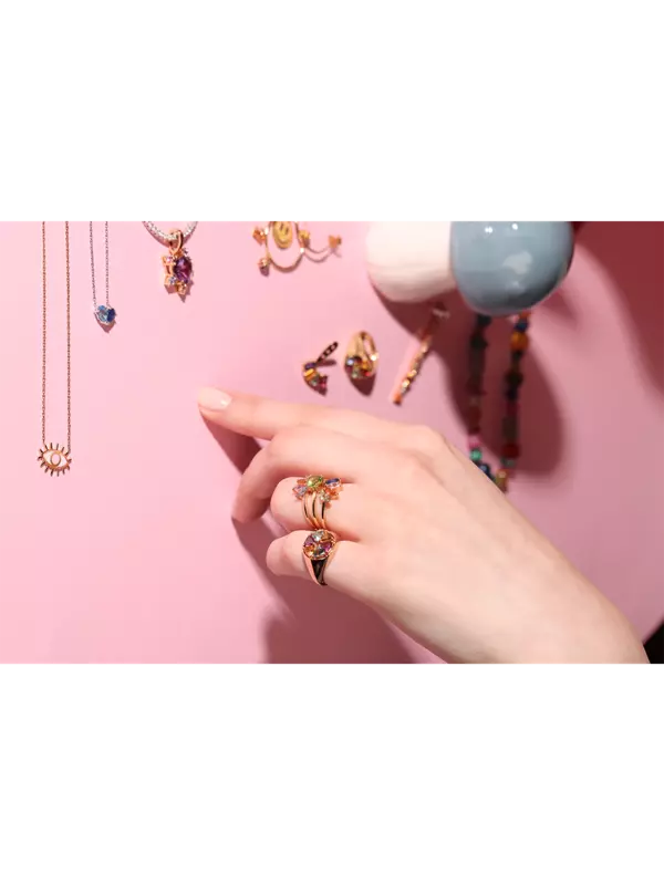 خاتم بتصميم نصف قمر