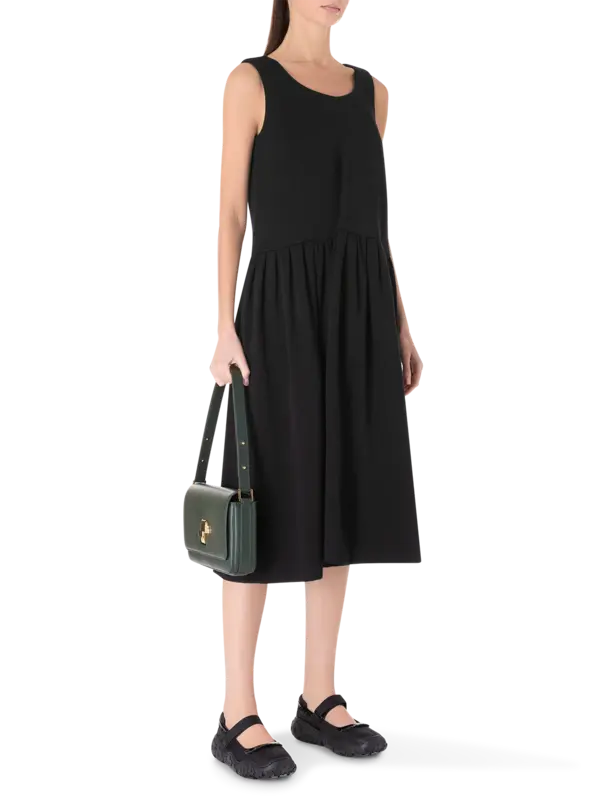 /original/RNA0070511_CODE_Black_2.png_convert-600x800