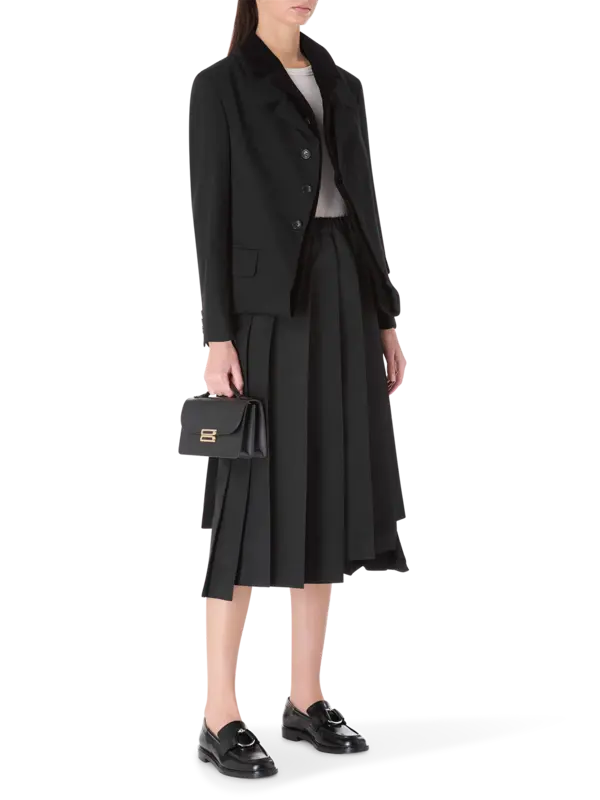 /original/RNJ0010511_CODE_Black_2.png_convert-600x800