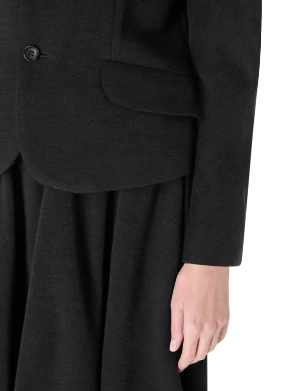 /original/RNJ0180512_CODE_Black_5.png_convert-600x800