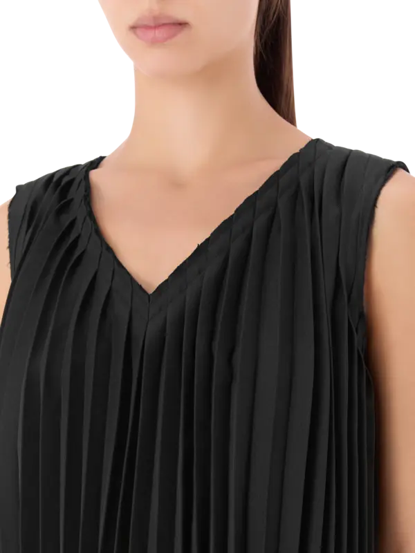 /original/ROA0010511_CODE_Black_4.png_convert-600x800