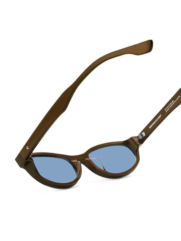 /original/ROLLERCOASTER_BONN_Brown Blue_6.png_convert-600x800