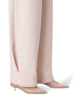 بنطال بقصة كبيرة الحجم وبخصر منخفض من الصوف الخشن بنقشة هيرينجبون