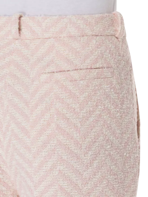 بنطال بقصة كبيرة الحجم وبخصر منخفض من الصوف الخشن بنقشة هيرينجبون