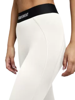 ليغينغز بقصة محددة من قماش سوفتسكين