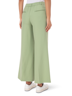 RE-FORM100 WIDE LEG PLEATED PANTS