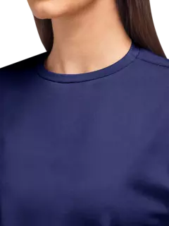 تيشيرت بقصة مربعة من نسيج معاد تدويره