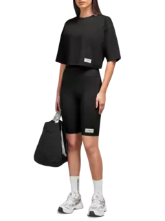 تيشيرت بقصة مربعة من نسيج معاد تدويره