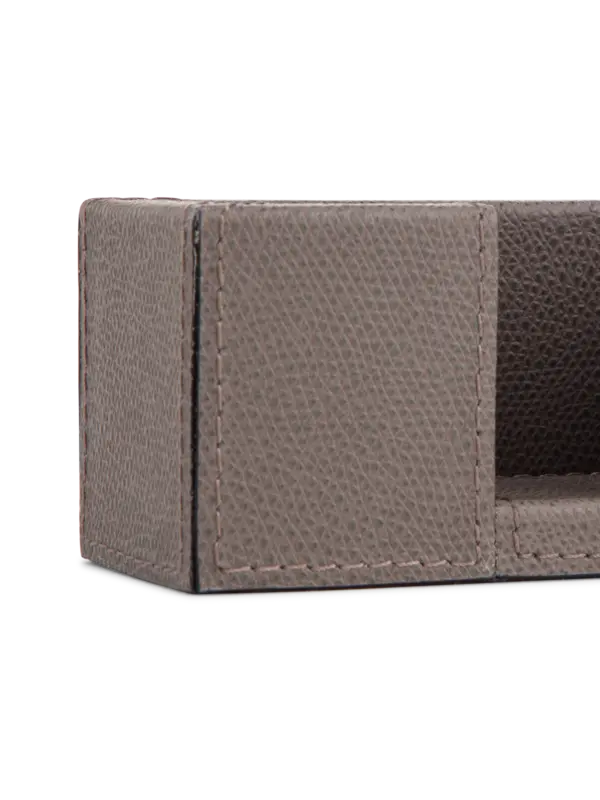 حامل باتريك لبطاقات العمل