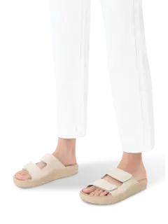 /original/SA3220669A_VEJA_Pierre Alm_2.png_convert-240x320