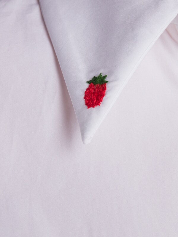 White Box Sleeveless Shirt with Pointed Collar