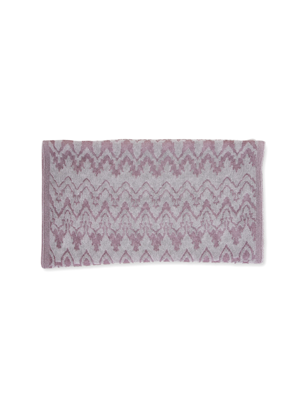Pink-and-Grey Shawl with Wave Design