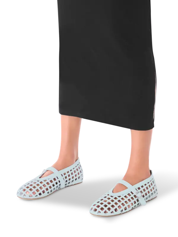 /original/SH00451041738_3JUI_PLUMETTE C_2.png_convert-600x800