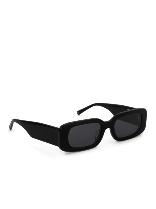 /original/SHOWANDTELL_BONN_Black-Blac_2.png_convert-600x800