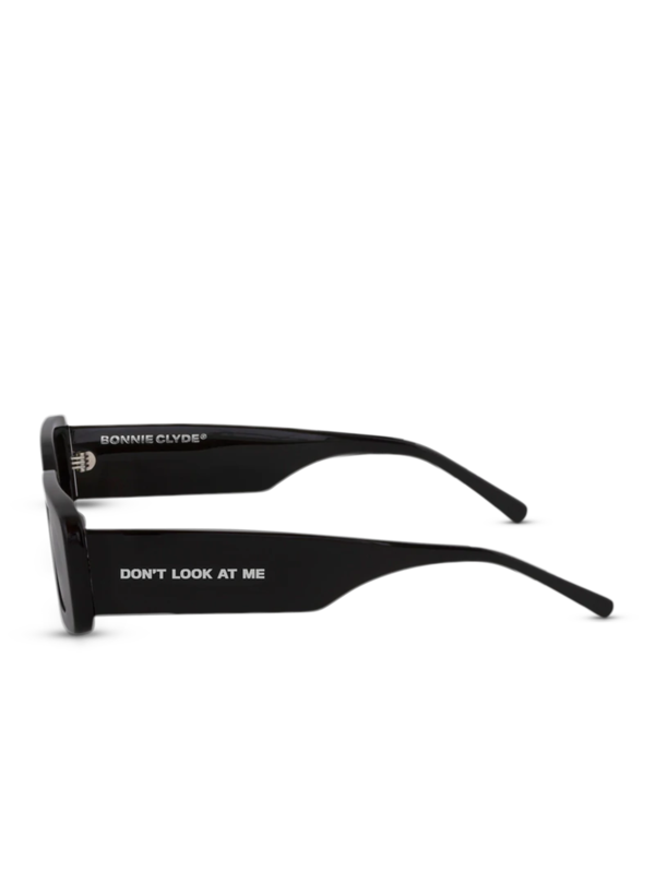 /original/SHOWANDTELL_BONN_Black-Blac_3.png_convert-600x800