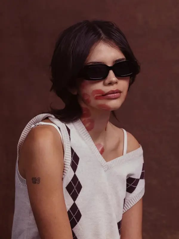 /original/SHOWANDTELLSQ_BONN_Black Blac_2.png_convert-600x800