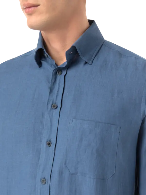 قميص كلاسيكي بأكمام طويلة