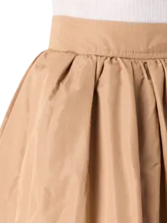 تنورة بلومر قصيرة