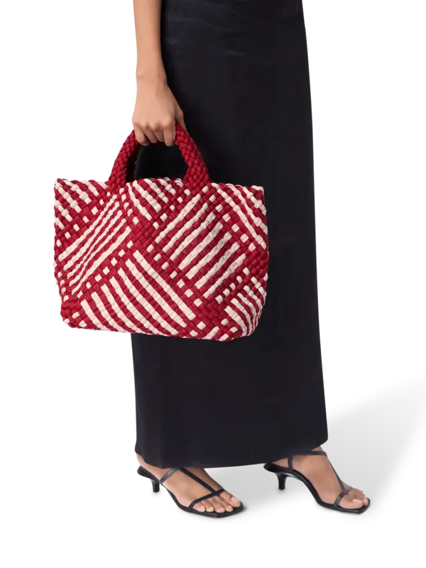 /original/SN03013VU_NAGH_Lychee_2.png_convert-600x800