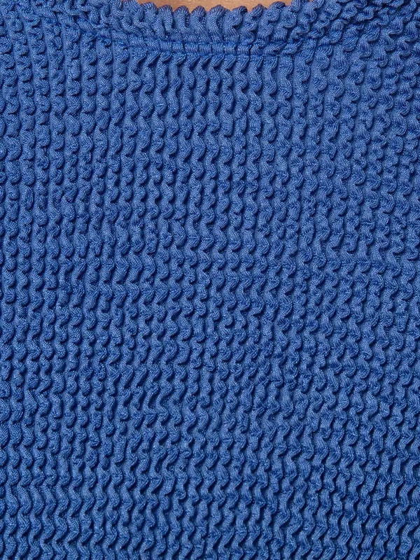 /original/SQUARENECKSWIM_HNZA_Metlc Dnm1_4.png_convert-600x800