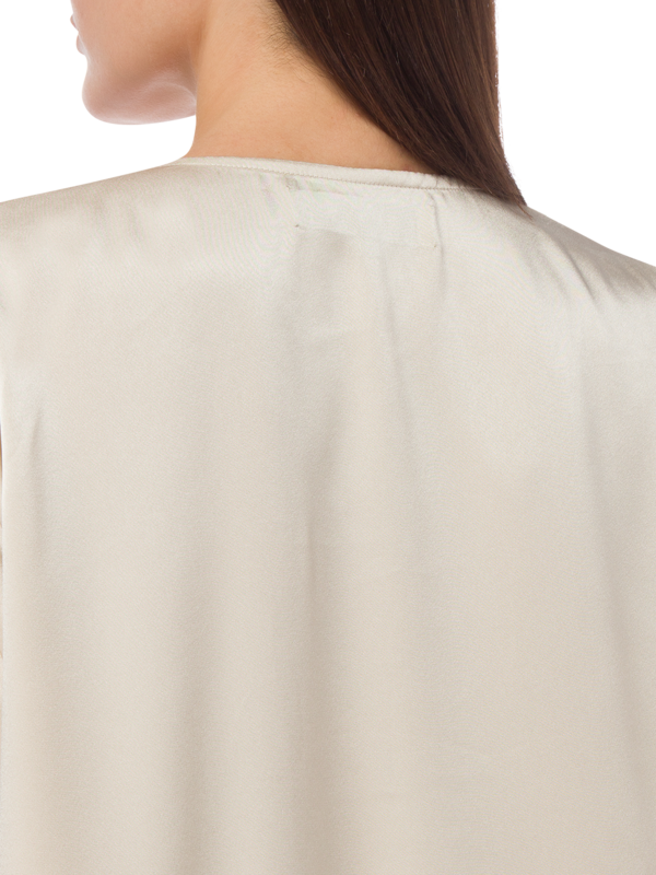 V- NECK KAFTAN WITH EMBROIDERED FRONT DETAILS AND BUTTONED S