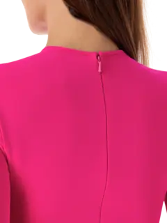 فستان مكشكش متوسط الطول مزين بالكريستال على شكل وردة