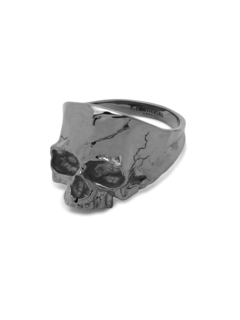Disfigured Medius Skull Ring