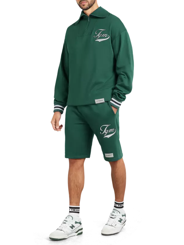 سويت شيرت كبير الحجم بسحاب قصير وطبعة بنمط جامعي:Staged:thatProductCatalog