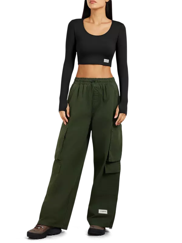 بنطال كارجو بجيوب:Staged:thatProductCatalog