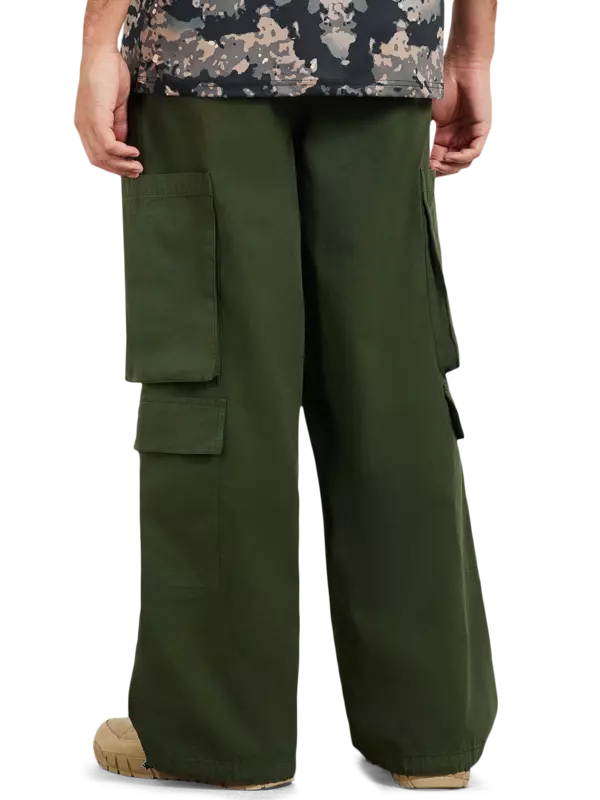 بنطال كارجو بجيوب:Staged:thatProductCatalog